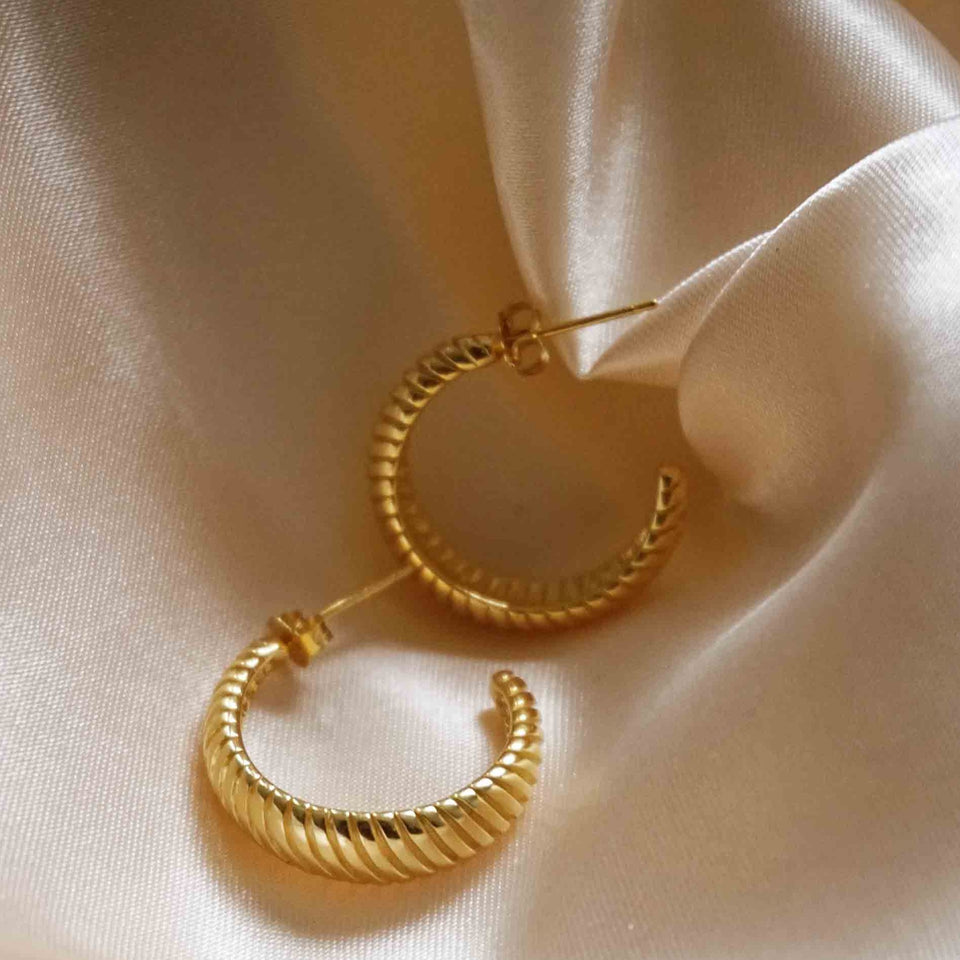 Kaia Hoop Earrings